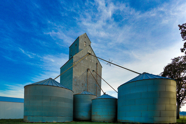 Move Beyond - Getting rid of Silo Mentality Move Beyond - Getting rid of Silo Mentality