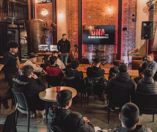 Klub Karbon slaat een brug tussen cultuur en jongeren Klub Karbon slaat een brug tussen cultuur en jongeren